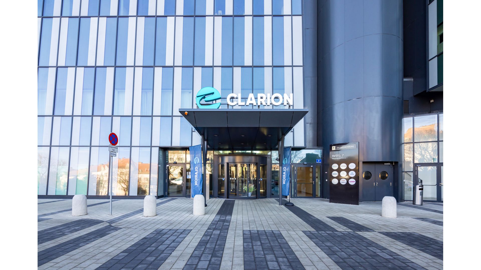 Photo(c)CPI Europe_Hotel Clarion_Eingang